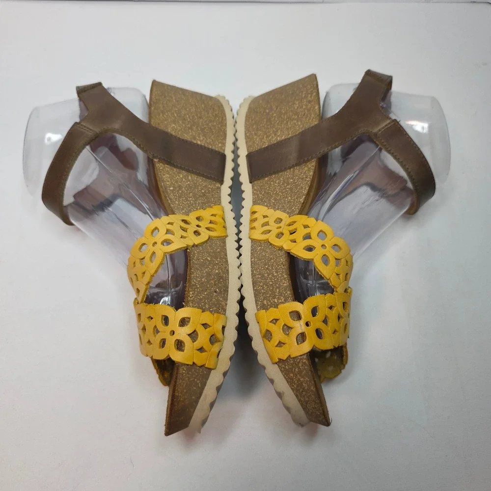 Wanda Panda W's Cork WedgeSandalsYellowFlower‎ Cutout Brown Ankle Strap Sz 41